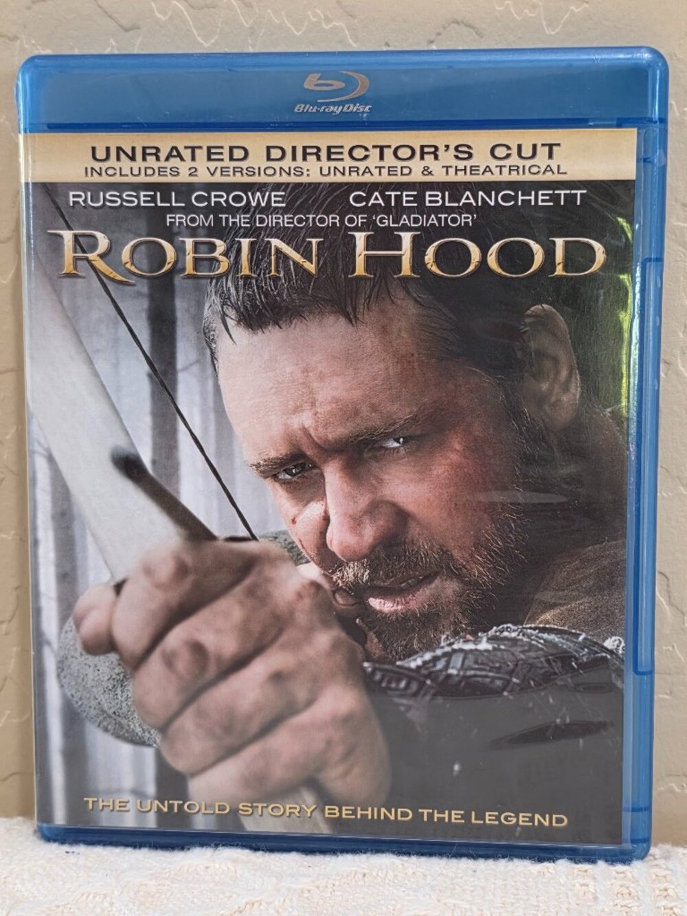 Robin Hood (Blu-ray, 2010) Unrated & Theatrical Versions + DVD (3 Disc Set)